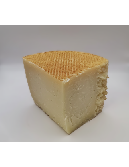 Cured Sheep Cheese Quarter Wheel 750 g
